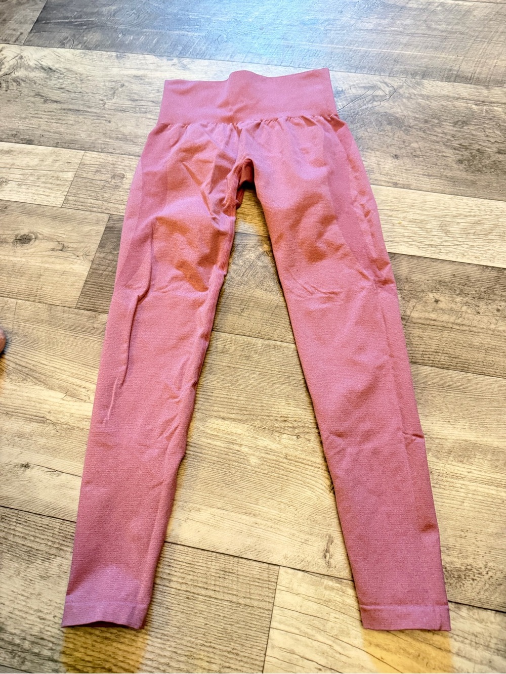 NVGTN Rose Pink High-Waist Leggings